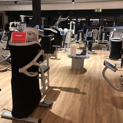 Training mit milon bei VITACAMPUS